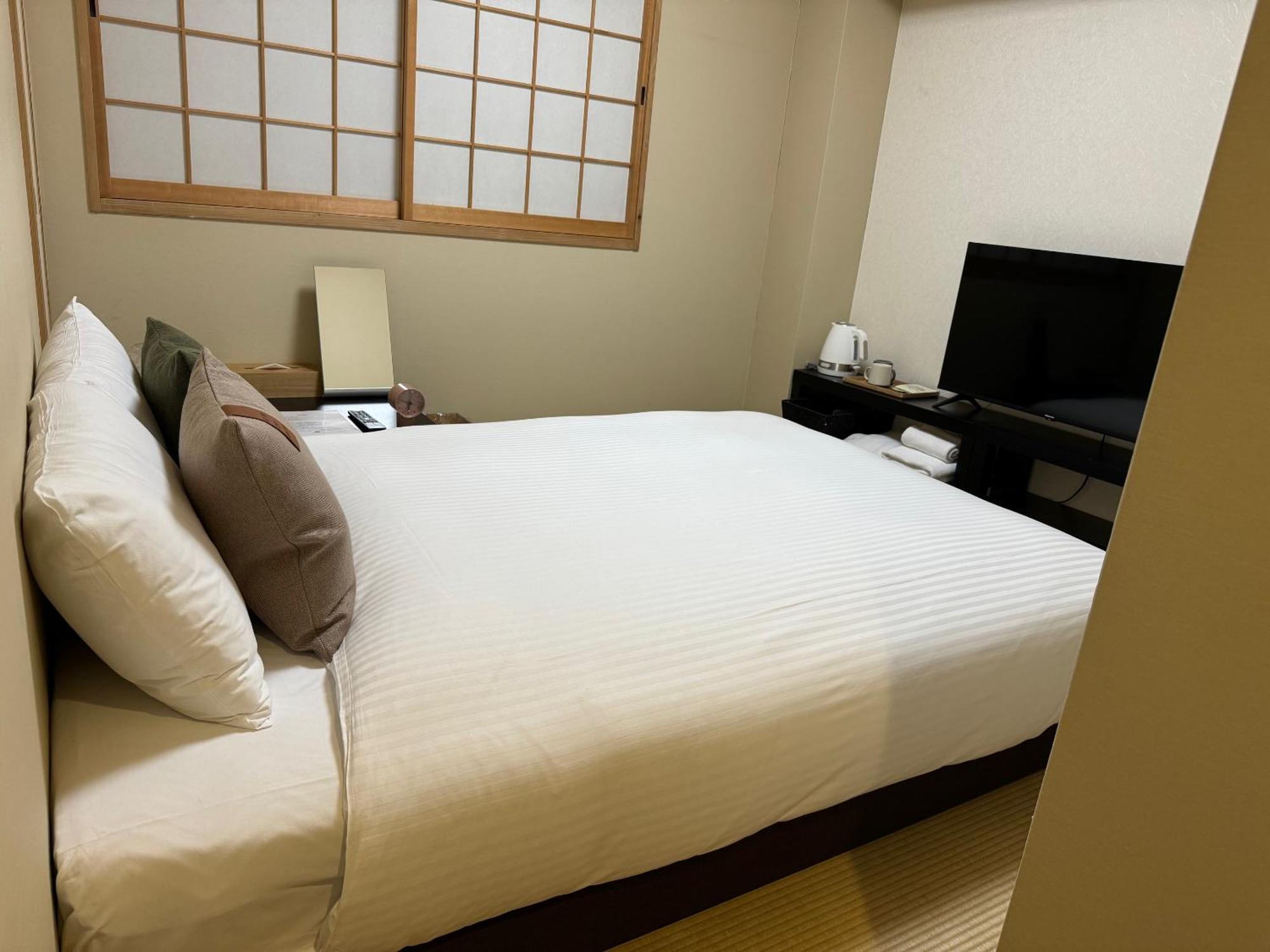 R Hotel-the Atelier Shinsaibashi East 酒店
